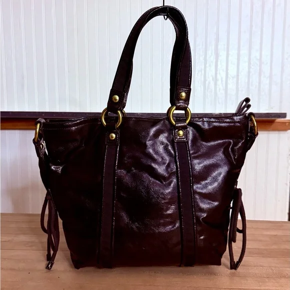 Coach Jet Black Liquid Patent Poppy Spotlight Shoulder Bag - Picture 3 of 13